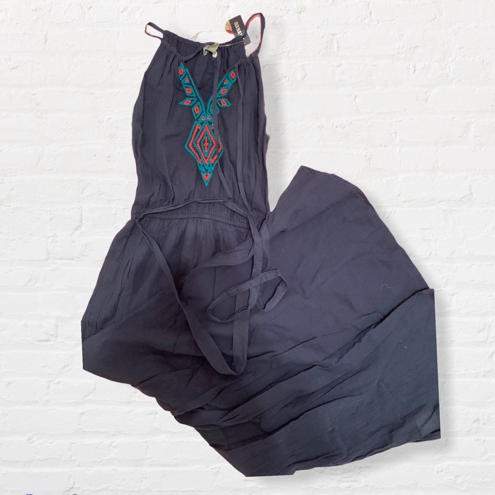 maxi dress with front embroidery